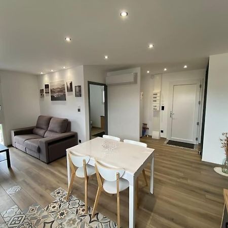 Appartement Climatise Charmes  Buitenkant foto